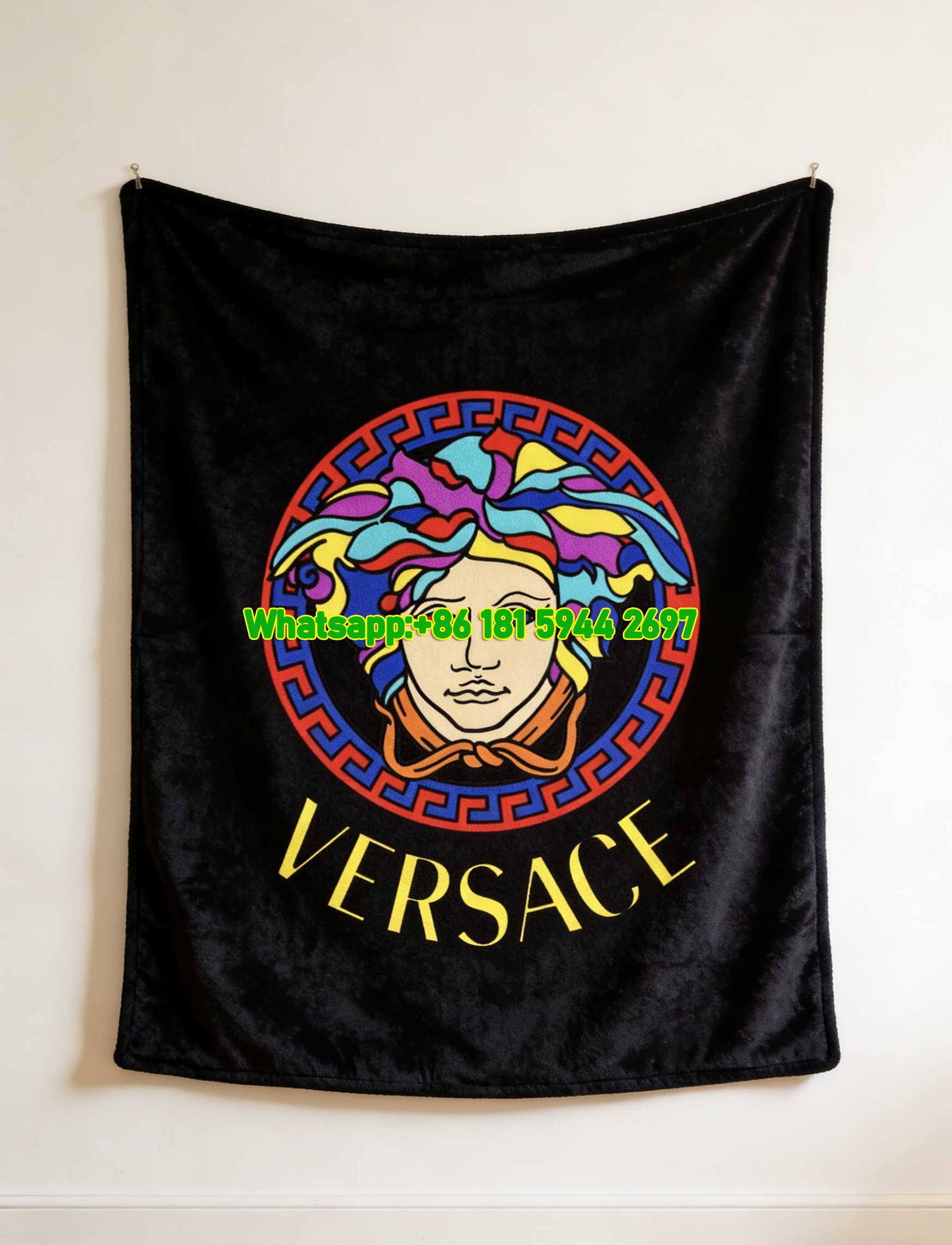 Versace Black Multicolor Pop Art Medusa Print Flannel Throw Blanket Luxury Greek Key Patterned Sofa Cover Blanket IMG_1335